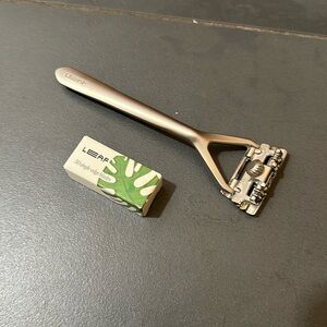 Leaf Razor - triple blade with 50 replacement blades